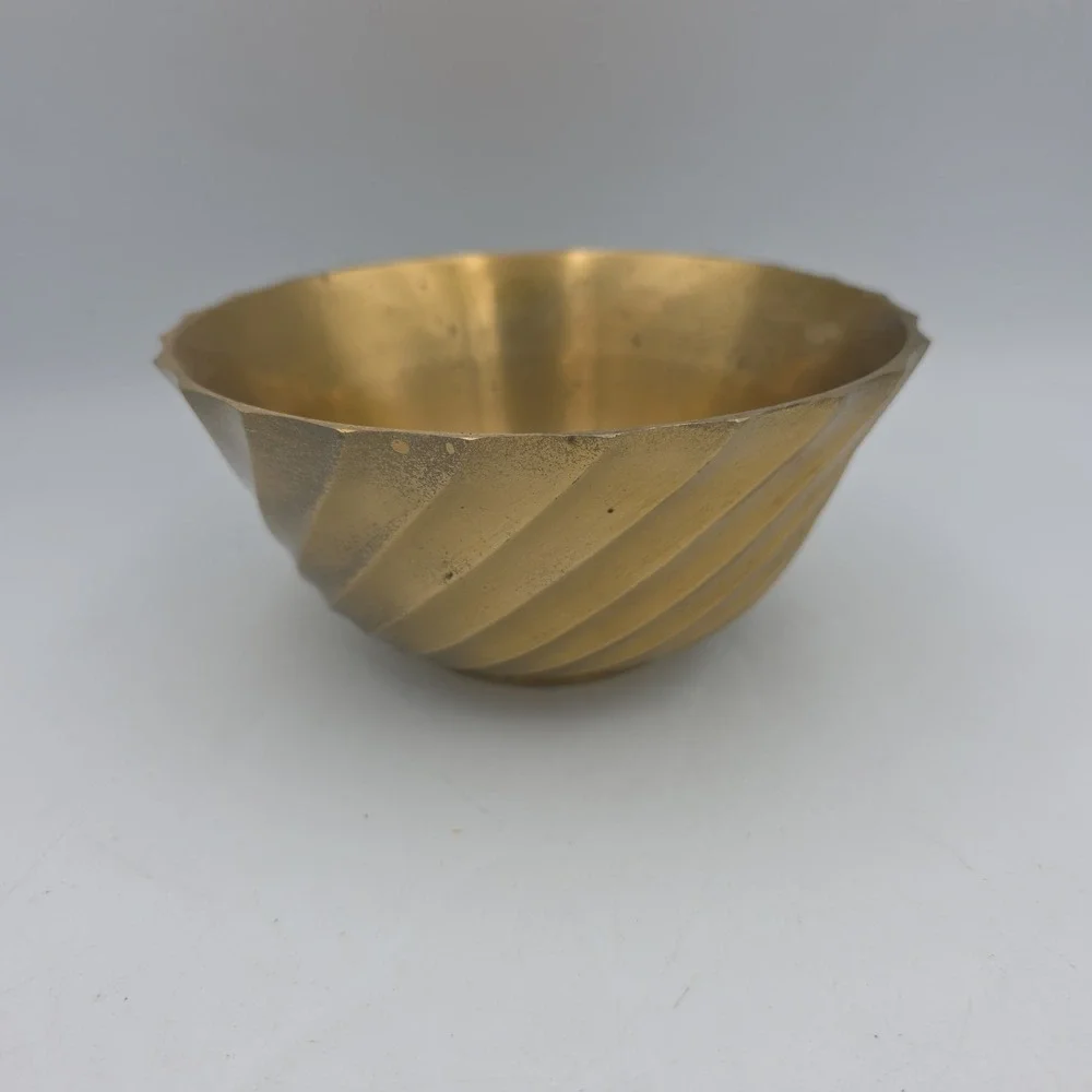 Vintage 70s‎ Curved Wave Heavy Brass Bowl Trinket Dish 1970 India